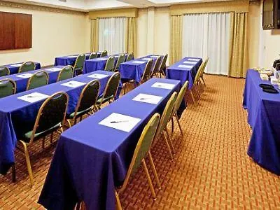 Holiday Inn Express Hotel & Suites Meadowlands Area By Ihg Carlstadt 3*,  USA