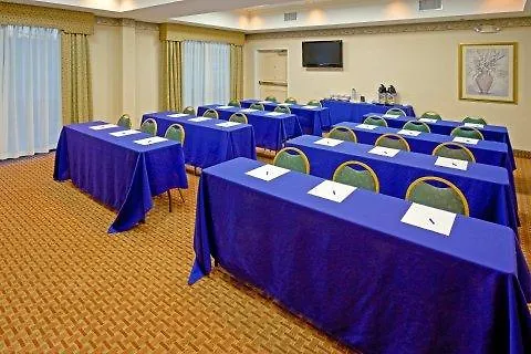 Holiday Inn Express Hotel & Suites Meadowlands Area By Ihg Carlstadt