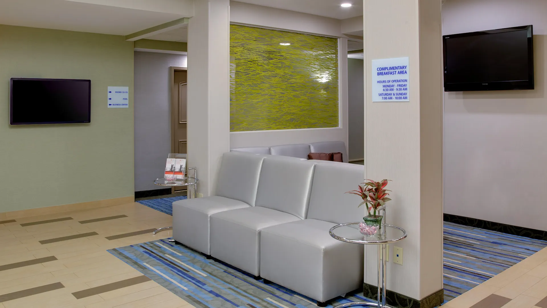 Holiday Inn Express Hotel & Suites Meadowlands Area By Ihg Carlstadt
