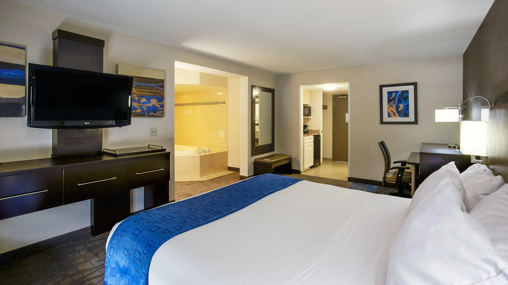 Holiday Inn Express Hotel & Suites Meadowlands Area By Ihg Carlstadt