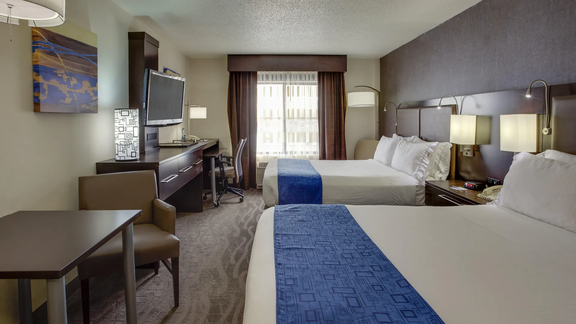 Holiday Inn Express Hotel & Suites Meadowlands Area By Ihg Carlstadt USA