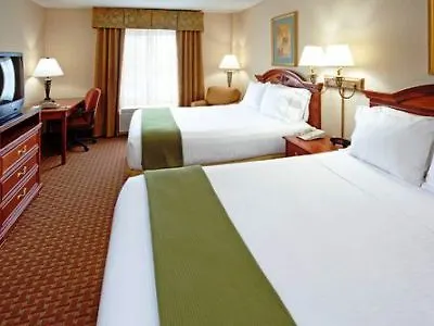 Holiday Inn Express Hotel & Suites Meadowlands Area By Ihg Carlstadt